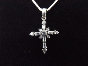lot 45 image: .925 Sterling Silver Zirconia Cross Pendant Necklace