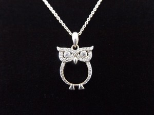 lot 46 image: .925 Sterling Silver Zirconia Owl Pendant Necklace