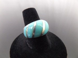 lot 63 image: .925 Sterling Silver Turquoise Enamel Ring Size 7.75