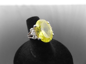 lot 66 image: .925 Sterling Silver Oval Cut Peridot Crystal Ring Size 6