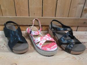 lot 5 image: 3 Pairs of Womens Boutique by Corkys, Size 10