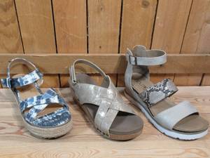 lot 11 image: 3 Pairs of Womens Boutique by Corkys, Size 9