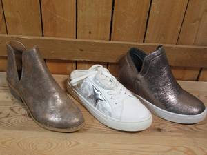 lot 22 image: 3 Pairs of Womens Boutique by Corkys, Size 6