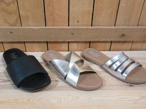 lot 27 image: 3 Pairs of Womens Corkys Sandals, Size 10