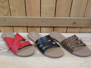 lot 28 image: 3 Pairs of Womens Corkys Sandals, Size 10