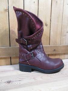 lot 51 image: Musse & Cloud Falida Leather Buckle Detailed Mid-Calf Boots, Womens Size 37  Burgundy