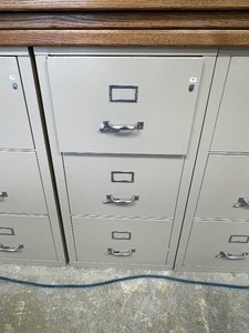 lot 14 image: 3 Drawer Fireproof File Cabinet