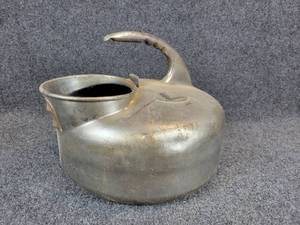 lot 1160 image: The Surge Milker Can - NO SHIPPING