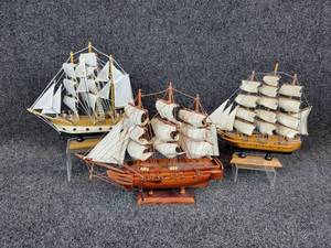 lot 1212 image: Lot of (3) Ship Models