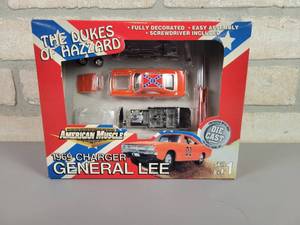lot 1014 image: American Muscle General Lee 164 Scale Diecast Model in Original Package