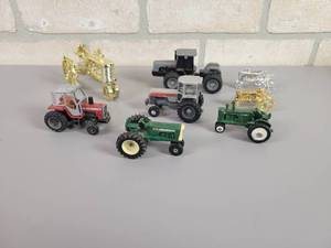 lot 1019 image: Tractor Toy Collection - Oliver, White, AGCO and More