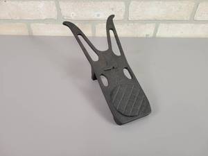 lot 1025 image: Dotson Iron Casting Co. Mankato, MN Cast Iron Boot Jack