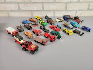 lot 1058 image: (30) Hot Wheels, Matchbox and More Toy Cars