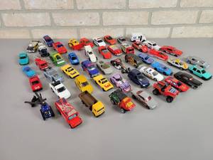 lot 1062 image: (48) Hot Wheels, Matchbox and More Toy Cars
