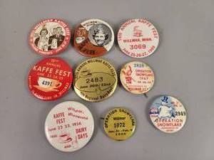 lot 1083 image: Willmar, MN KAFFE Fest Buttons and Operation Snowflake - 1953 and up