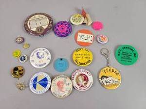 lot 1085 image: Lot of Vintage Pins - Glenwood, MN - Kandiyohi County, Willmar, MN and More