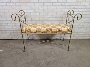 lot 1095 image: Wire Frame Bench - NO SHIPPING