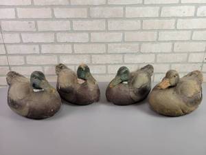 lot 1112 image: (4) Vintage CARRY-LITE Papier Mache Duck Decoys