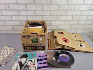 lot 1179 image: Large lot of Assorted 45 RPM Records