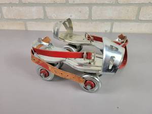 lot 1188 image: Globe Skate Corp. Steel Wheel Skates - No. 40
