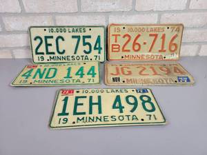 lot 1198 image: (5) 1970s Minnesota License Plates