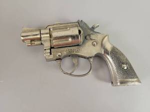 lot 1226 image: Vintage HUBLEY Trooper Cap Gun