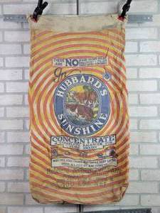 lot 1278 image: Vintage HUBBARDS SUNSHINE Hubbard Milling Company Mankato, MN - 100LB Feed Sack
