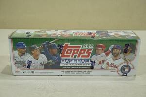 lot 19 image: 2022 Topps Baseball Card Complete Set