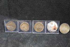 lot 57 image: Assorted Commemorative Medals - Hawaii, Bicentennial, Wisconsin, Liberty Bell