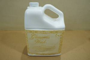 lot 129 image: Glamorous Wash Fine Laundry Detergent 3.78L -Diva