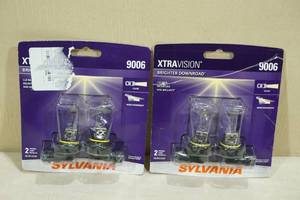 lot 137 image: 2 Sets Sylvania Xtravision Halogen Lamps -9006