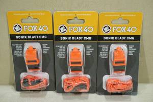 lot 156 image: 3 Fox 40 Sonik Blast CMG Whistles