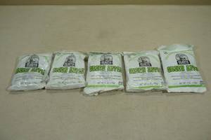 lot 183 image: 5 Packs Claeys Old Fashion Green Apple Hard Candies