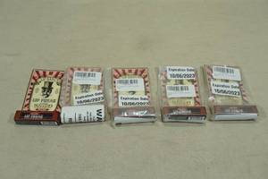 lot 190 image: 5 Lip Bangs Buzzing Lip Balm -Sin-O-Mint