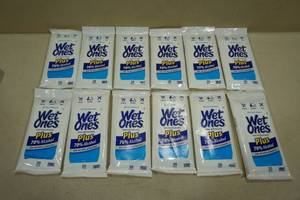 lot 191 image: 12 Travel Size Wet Ones Hand Sanitizing Wipes