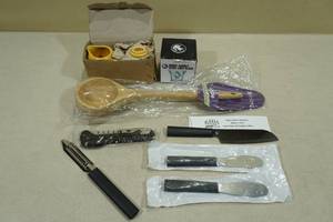 lot 194 image: Assorted Kitchen Products -Ladle, Rada Knife, Wine Cork Screw, Peeler, Shot Glass