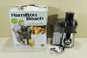 lot 133 image: Hamilton Beach Big Mouth Pro Juicer