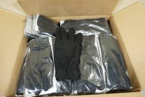 lot 222 image: 55 Pairs of Lightweight Fleece Gloves