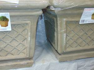 Set of 2 24 in. Granite Stone Square Lattice Pot scratch and small Dings