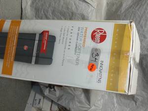 Rheem Preferred 32,000 Grain Water Softener Dimensions H 46.5 in, W 17 in, D 22.5 in