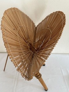 lot 82 image: Vintage Korean Stand