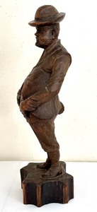 lot 12 image: Vintage Spanish Carved Portly Gentleman