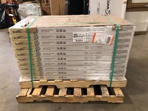 Pallet of Camden Lake Oak 7 mm T x 8.03 in. W Laminate Wood Flooring (23.91 sq.ftCase) by TrafficMaster (30 Boxes) Customer Returns See Pictures