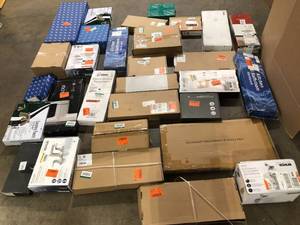 Lot of Mixed Bathroom Faucets Various Models and Conditions Customer Returns See Pictures