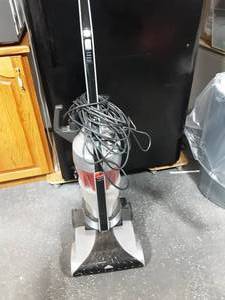 Hoover Windtunnel Upright Vacuum Cleaner-Works Well