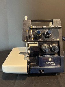 lot 6 image: Huskylock 535D Serger Sewing Machine
