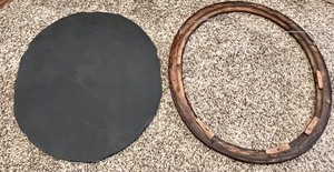 lot 174 image: Oval & Wood Frames