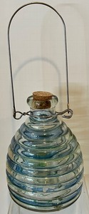 lot 115 image: Its time for a Picnic Vintage Basket, Bee Catcher and Books