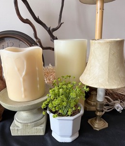 lot 214 image: Home Decor Splendor