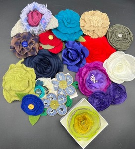 lot 66 image: Fancy Flowers for Spring Pin Brooches